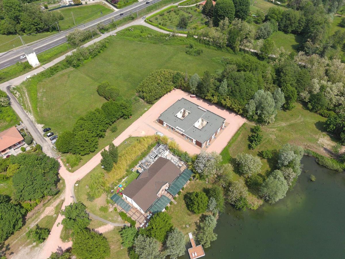 Hotel Aquasole à Mercallo Extérieur photo