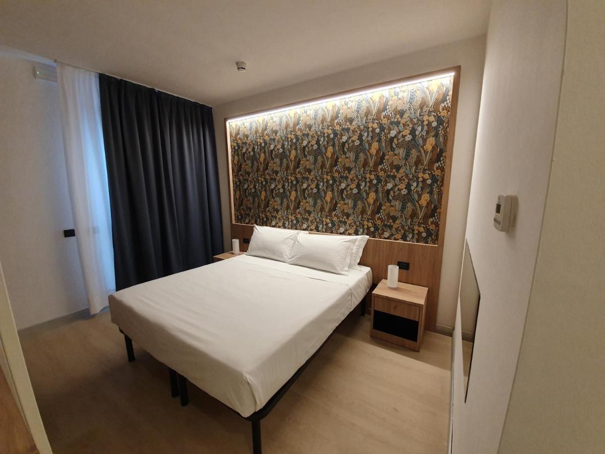 Hotel Aquasole à Mercallo Extérieur photo