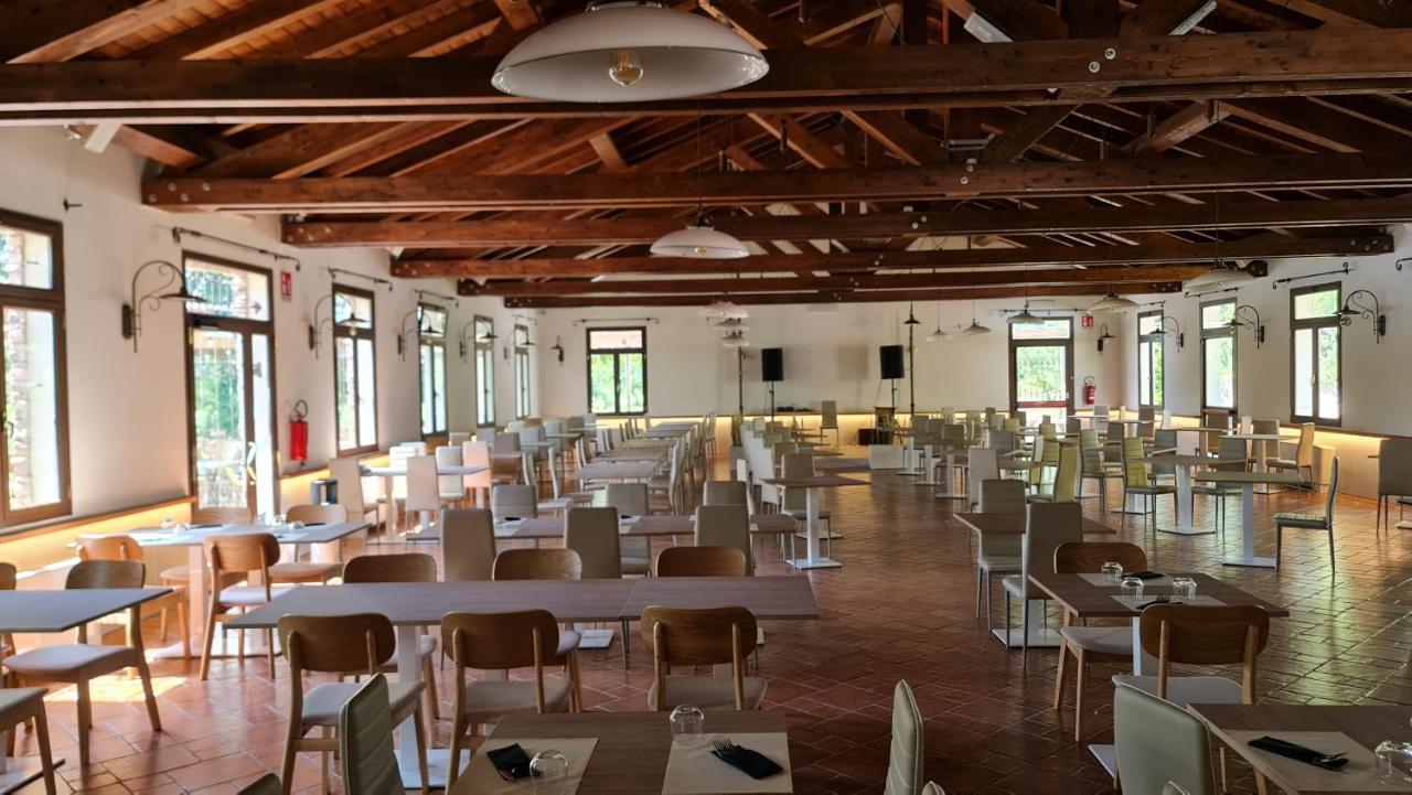 Hotel Aquasole à Mercallo Extérieur photo